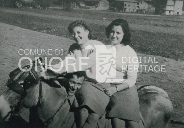 Onore, tempo libero, Piera e Miki