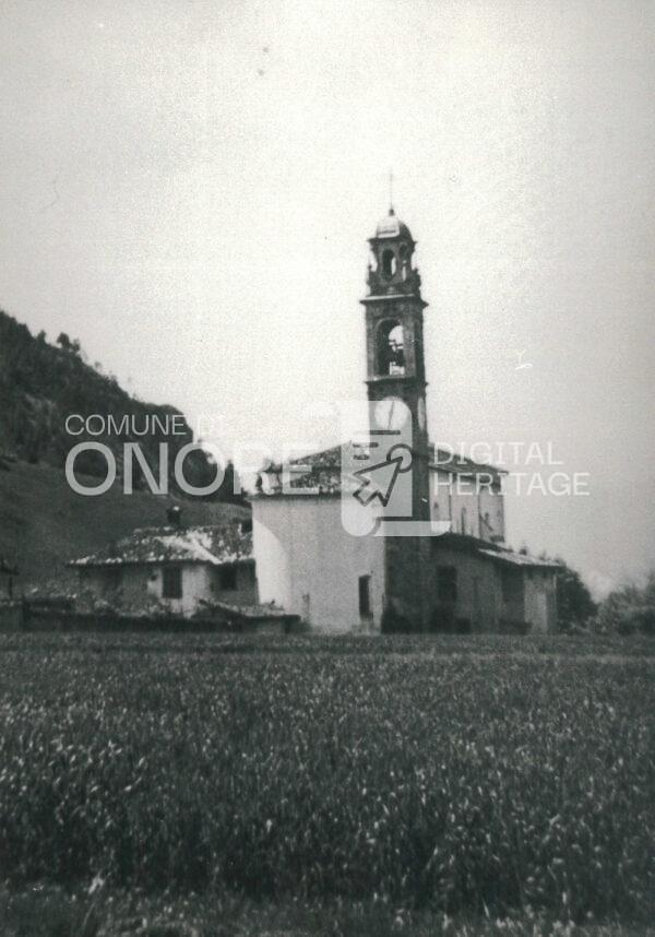 Onore, chiesa