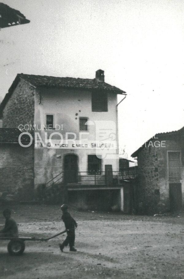 Piazza Pozzo, Betulla