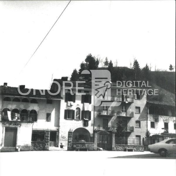 Onore, Piazza Pozzo